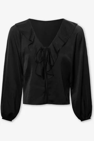MOST WANTED Christy Ruffle Top
