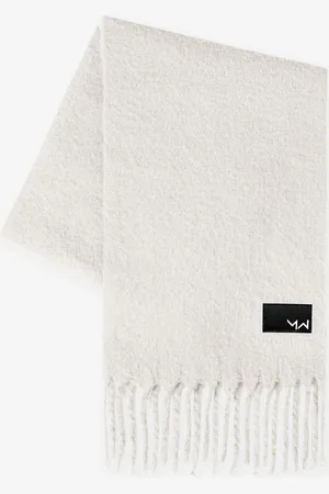 MOST WANTED Woven Scarf Crème