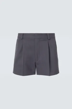 Gucci Logo pleated wool shorts