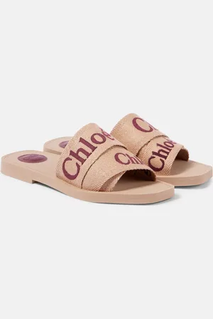 Chloé Woody slides