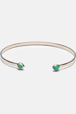 STONE AND STRAND Myrtle 10kt cuff bracelet with emerald