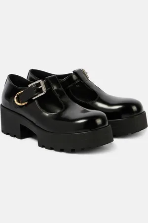 Givenchy Voyou brushed leather loafers