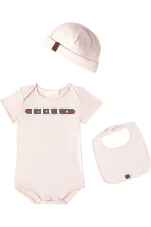 Gucci Baby logo cotton bodysuit, bib, and beanie set