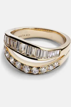 Anita 18kt ring with diamonds