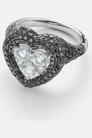 Kamyen Manaal 18kt white gold ring with diamonds