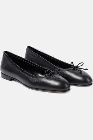 Manolo Blahnik Veralli leather ballet flats