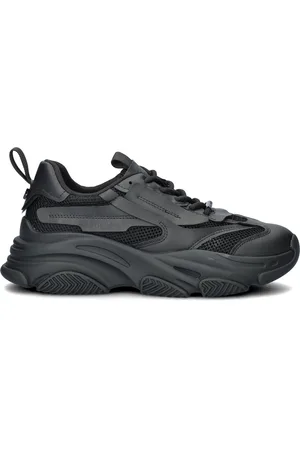 Steve Madden Possess dad sneakers