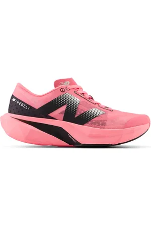New Balance Dames FuelCell Rebel v4