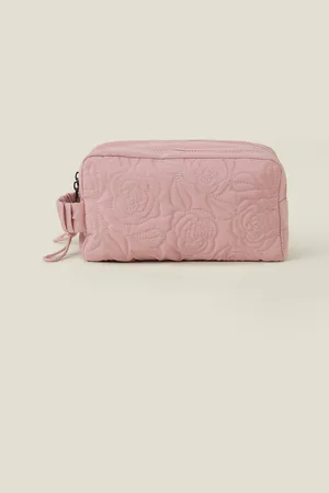 Accessorize Floral Quilted Nylon Make Up BagEén