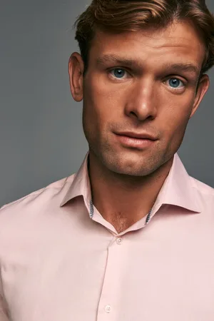 Next Regular Fit Textured 100% Cotton Poplin Long Sleeve Single Cuff Shirt With Cutaway Collar46 cm R (UK 18 R)
