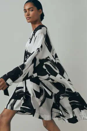 Reiss Lara Italian Cape Sleeve Mini DressS
