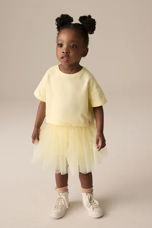 Next Set van T-shirt en rok (3 mnd- 7 jr)98104cm