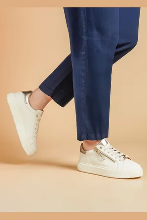 JONES BOOTMAKER Cream Paulina Chunky Leather TrainersEU 39 (UK 6)