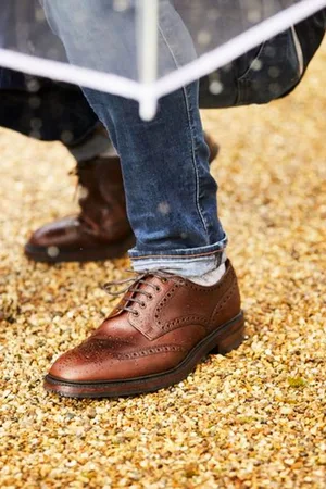 Loake Chester Burnished Calf Leather Heavy Brogue ShoesEU 45 (UK 11)