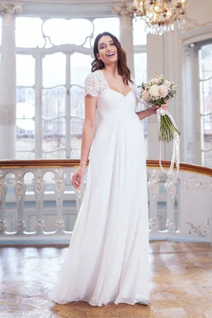 Séraphine Lace and Chiffon White Maternity Dress38