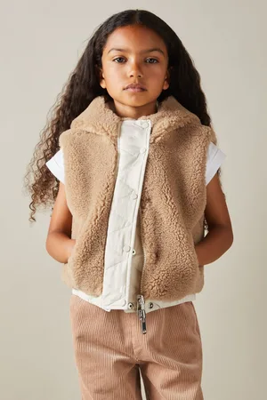Reiss Kara Reversible Quilted Borg Gilet11