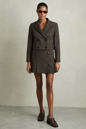 Reiss Vienna Double-Breasted Tweed Cropped Blazer38