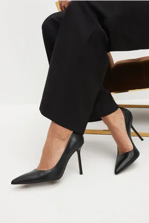 Next Premium Forever Comfort leren pumps met puntige neusEU 39 T (UK 6)