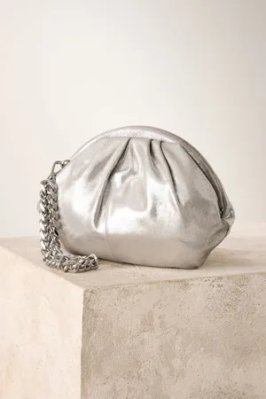 Next Leren clutch met drukknoopeen