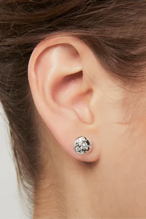 Karen Millen Silver Tone Crystal Sprinkle Stud EarringsEén