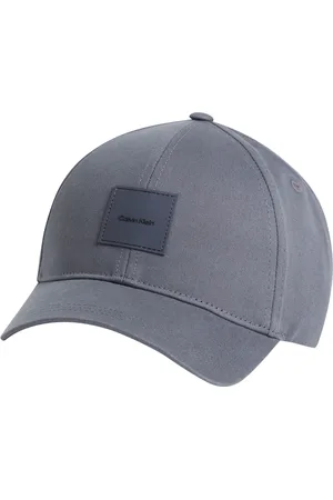 Calvin Klein 100% Organic Cotton Baseball CapEén