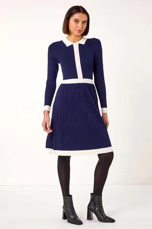 Roman Contrast Collar Knitted Dress46