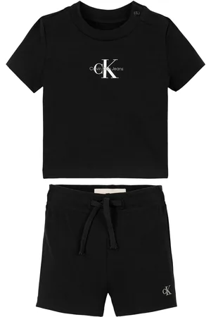 Calvin Klein Monogram Logo T-Shirt & Shorts Set6874cm