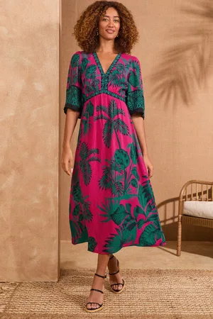 Love & Roses Printed V-Neck Kimono Sleeve Midi Dress38