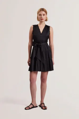 Ted Baker Cuiaba Pleat Detail V-Neck Mini Dress40