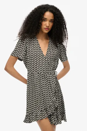 Superdry Short Sleeve Printed Mini Wrap Dress40