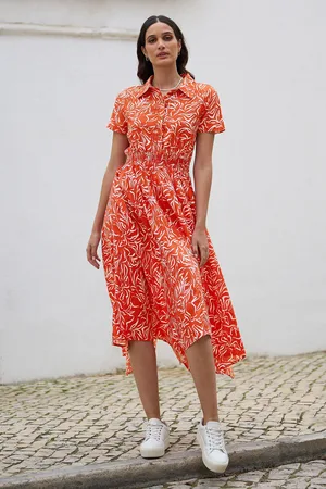 Yumi Leaf Print Dip Hem Midi Shirt Dress42