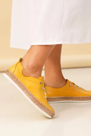 Lunar Yellow Evie Mustard Lea. Plimsoll ShoesEU 40 (UK 7)