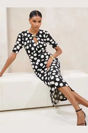 Lipsy London Jersey Keyhole Underbust Midi Dress34