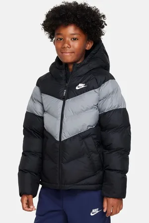 Nike Jack met capuchon en synthetische vulling8