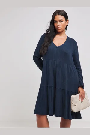 Simply Be Asymmetric Ribbed Smock Dress38