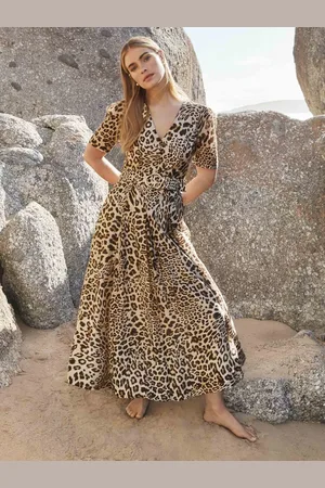 Forever New Melinda Belted Midi Dress with a Touch of Linen36