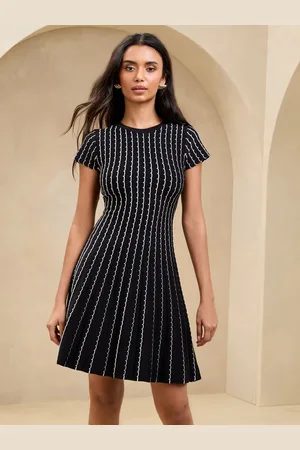 Lipsy London Vertical Stitch Detail Fit And Flare Cap Short Sleeve Mini Knitted Dress36