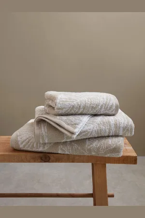 FUSION Matteo Jacquard Bath 100% Cotton TowelBadhanddoek