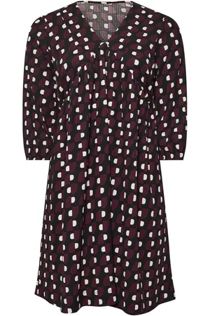 Evans Red Geometric Balloon Sleeve Dress46