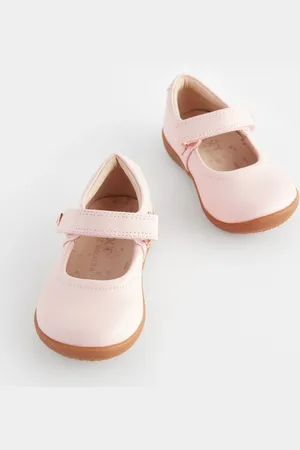 Next Mary Jane-schoentjes voor eerste babypasjesEU 21 (UK 4.5)