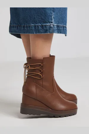 Simply Be Wide Fit Lace Back Detail Wedge Ankle BootsEU 41 (UK 7)