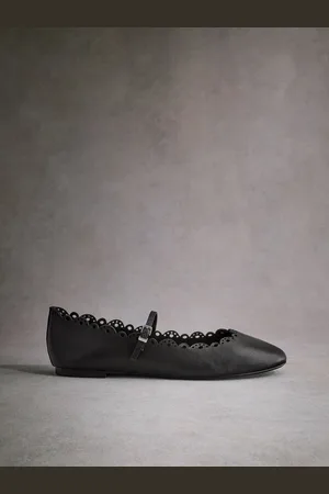 Next Tabitha Simmons Elfie Leather Scalloped Mary Jane ShoesEU 37 (UK 4)