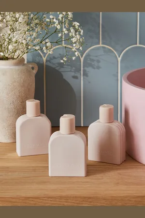 Next Set of 3 Reusable Travel BottlesEén