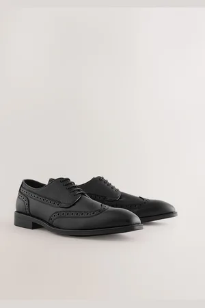 Next Brogues met doorlopend vleugelstukuk11eu45