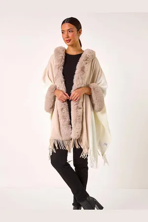 Roman Faux Fur Fringe Hem Ponchoeen