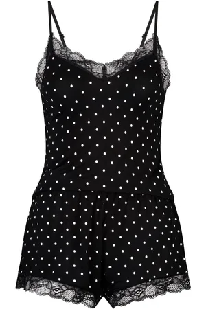 Hunkemöller Hunkemöller zwarte pyjamaset met cami en korte broeklarge