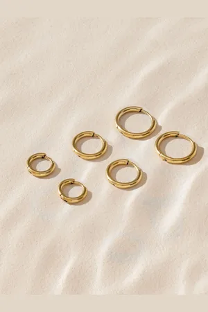 Next Stainless Steel Graduated Huggie Hoop Earrings 3 PackEén