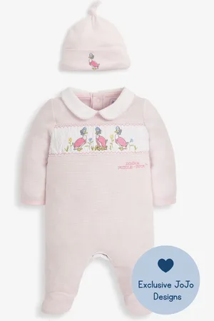 JoJo Maman Bébé Set van gesmokte babypyjama met Jemima Puddle-duck plus mutsje9