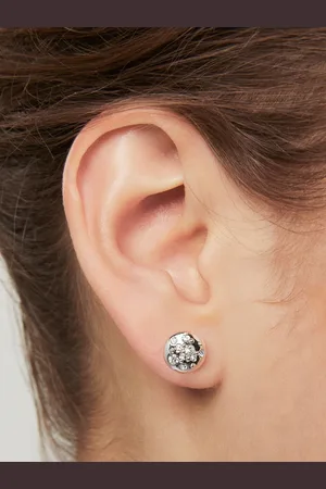 Karen Millen Silver Tone Crystal Sprinkle Stud EarringsEén