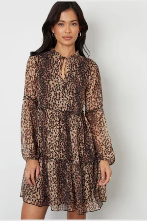 Threadbare Tiered Chiffon Mini Dress46